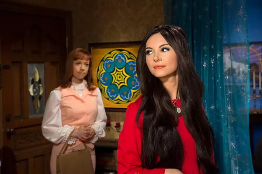 Czarownica miłości - galeria zdjęć - filmweb