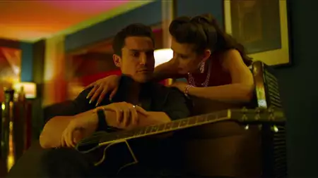 Toy Boy - galeria zdjęć - filmweb