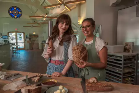 Jedz zdrowo z Zooey Deschanel - galeria zdjęć - filmweb