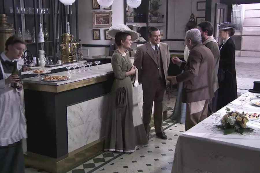 Akacjowa 38 - galeria zdjęć - filmweb