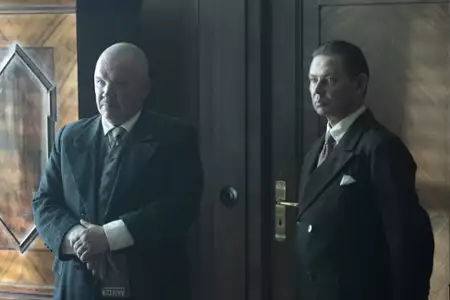 Babilon Berlin - galeria zdjęć - filmweb