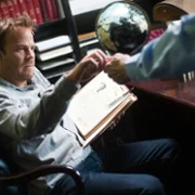 Officer Down - galeria zdjęć - filmweb