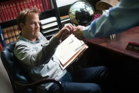 Martwy policjant - galeria zdjęć - filmweb