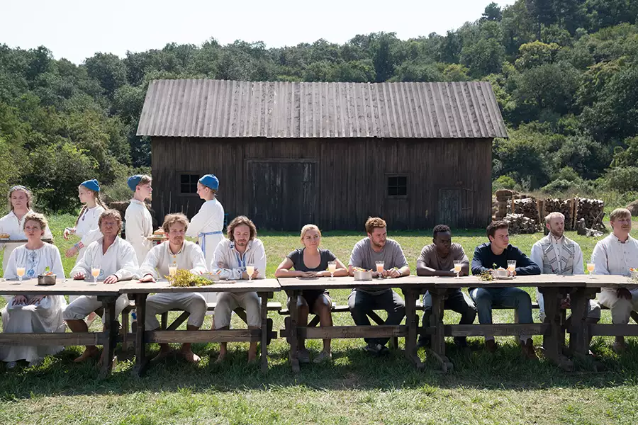 Midsommar. W biały dzień - galeria zdjęć - filmweb