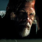 Josh Brolin w Upadek wieloryba
