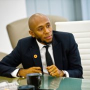 Yasiin Bey w Zacznijmy od nowa