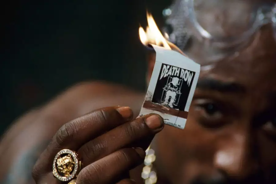 Dear Mama - galeria zdjęć - filmweb