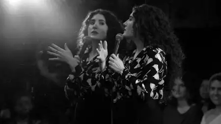 Kate Berlant: Cinnamon in the Wind - galeria zdjęć - filmweb