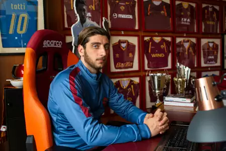 Kapitan. Francesco Totti - galeria zdjęć - filmweb