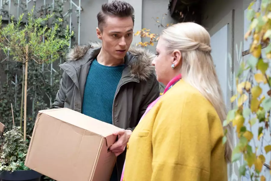 Zakochani po uszy - galeria zdjęć - filmweb