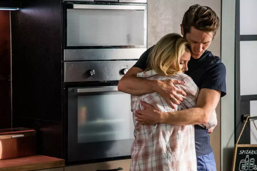 Zakochani po uszy - galeria zdjęć - filmweb