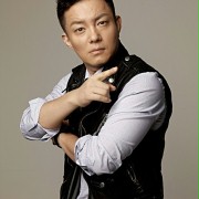 Beom-soo Lee w Si-che-ga Dol-a-wass-da