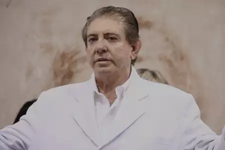 Jan Boży: Uzdrowienia i zbrodnie - galeria zdjęć - filmweb