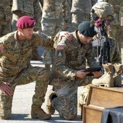 Valor - galeria zdjęć - filmweb