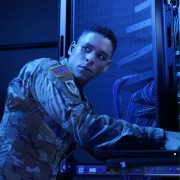 Charlie Barnett w Valor