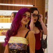 Bling Empire - galeria zdjęć - filmweb