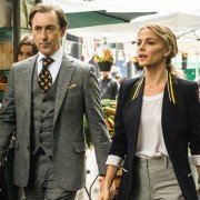 Instinct - galeria zdjęć - filmweb
