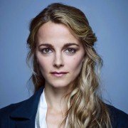 Instinct - galeria zdjęć - filmweb