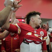 Quarterback - galeria zdjęć - filmweb