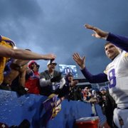 Quarterback - galeria zdjęć - filmweb