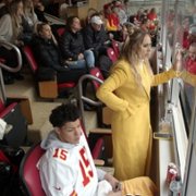 Quarterback - galeria zdjęć - filmweb