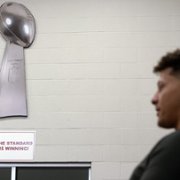 Quarterback - galeria zdjęć - filmweb