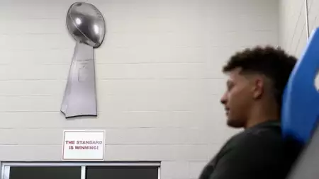 Quarterback - galeria zdjęć - filmweb