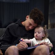 Quarterback - galeria zdjęć - filmweb