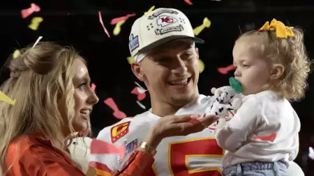 Quarterback - galeria zdjęć - filmweb