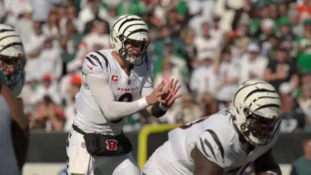 Quarterback - galeria zdjęć - filmweb