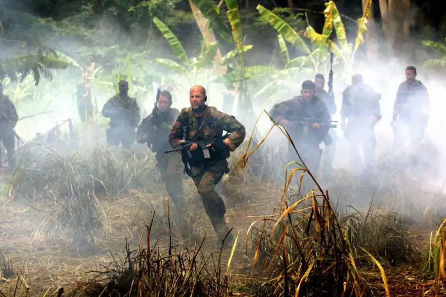 Łzy słońca - galeria zdjęć - filmweb