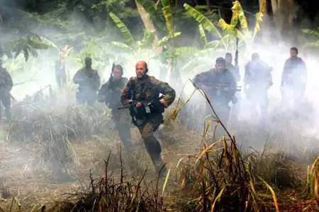 Łzy słońca - galeria zdjęć - filmweb
