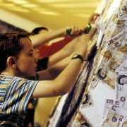 Millions - galeria zdjęć - filmweb