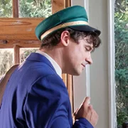 O psie, kt&oacute;ry jeździł koleją - galeria zdjęć - filmweb