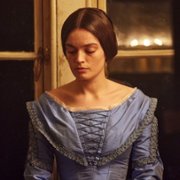 Emily - galeria zdjęć - filmweb