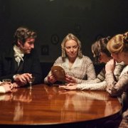 Emily - galeria zdjęć - filmweb