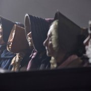 Emily - galeria zdjęć - filmweb