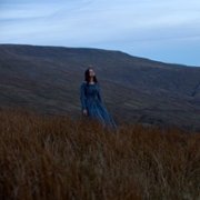 Emily - galeria zdjęć - filmweb