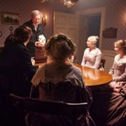 Emily - galeria zdjęć - filmweb