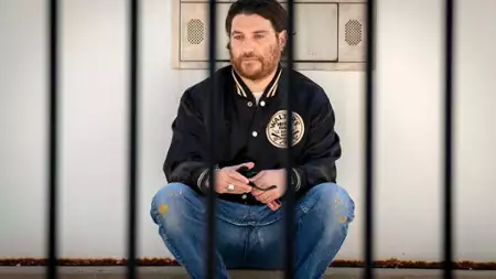 Mr. Throwback - galeria zdjęć - filmweb