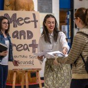 Haters Back Off! - galeria zdjęć - filmweb