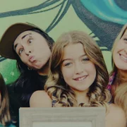 Bad Influence: The Dark Side of Kidfluencing - galeria zdjęć - filmweb