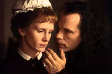 Mary Reilly - galeria zdjęć - filmweb