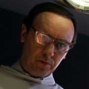 Czerwony pająk - galeria zdjęć - filmweb
