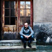 Czerwony pająk - galeria zdjęć - filmweb