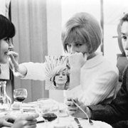 Męski - żeński: 15 scen z życia - galeria zdjęć - filmweb