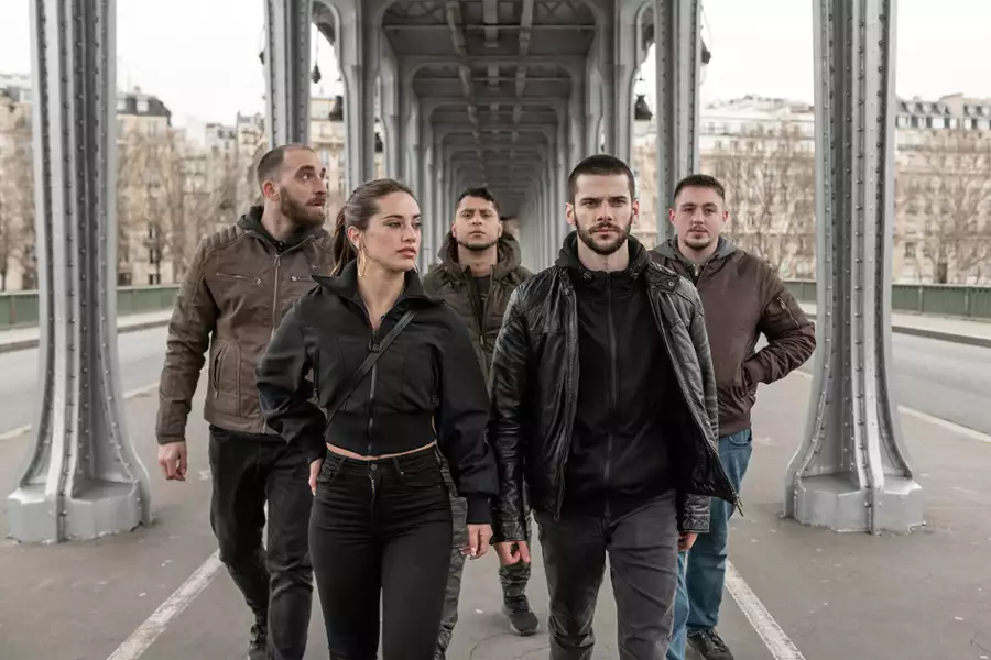 Na szczyt: Serial - galeria zdjęć - filmweb