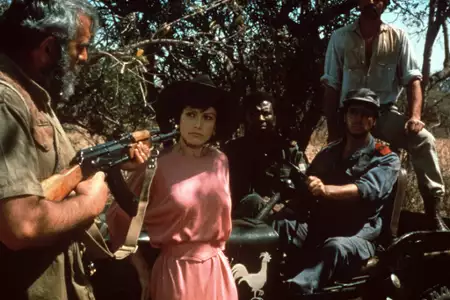 Bogowie muszą być szaleni II - galeria zdjęć - filmweb
