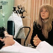 Mała dziewczynka, która mieszka na końcu drogi - galeria zdjęć - filmweb