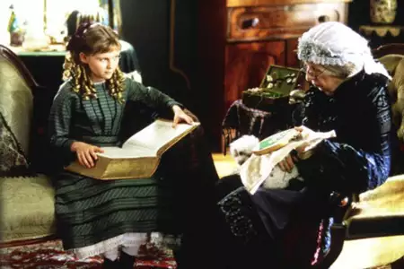 Małe kobietki - galeria zdjęć - filmweb